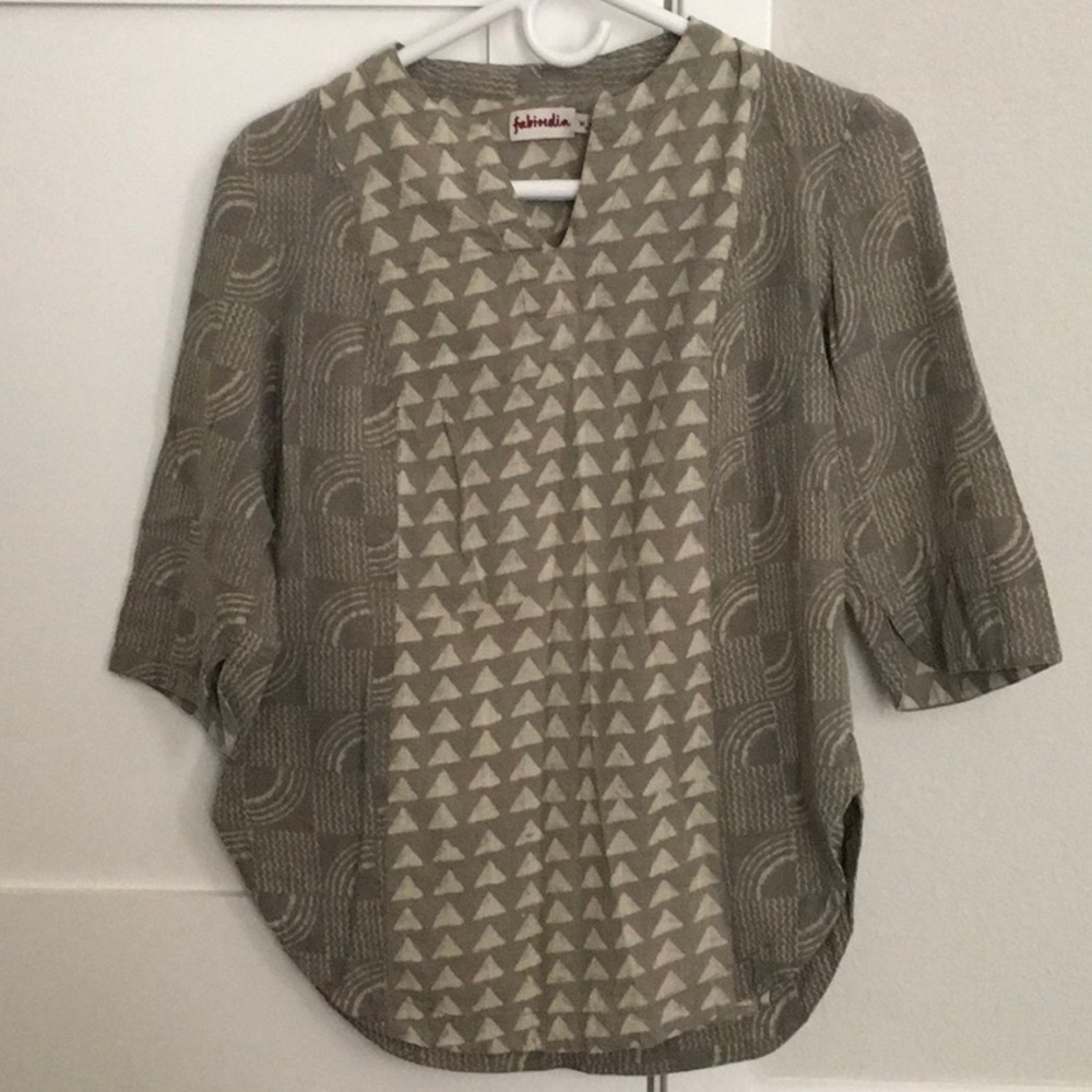 Women's Gray Patterned Top